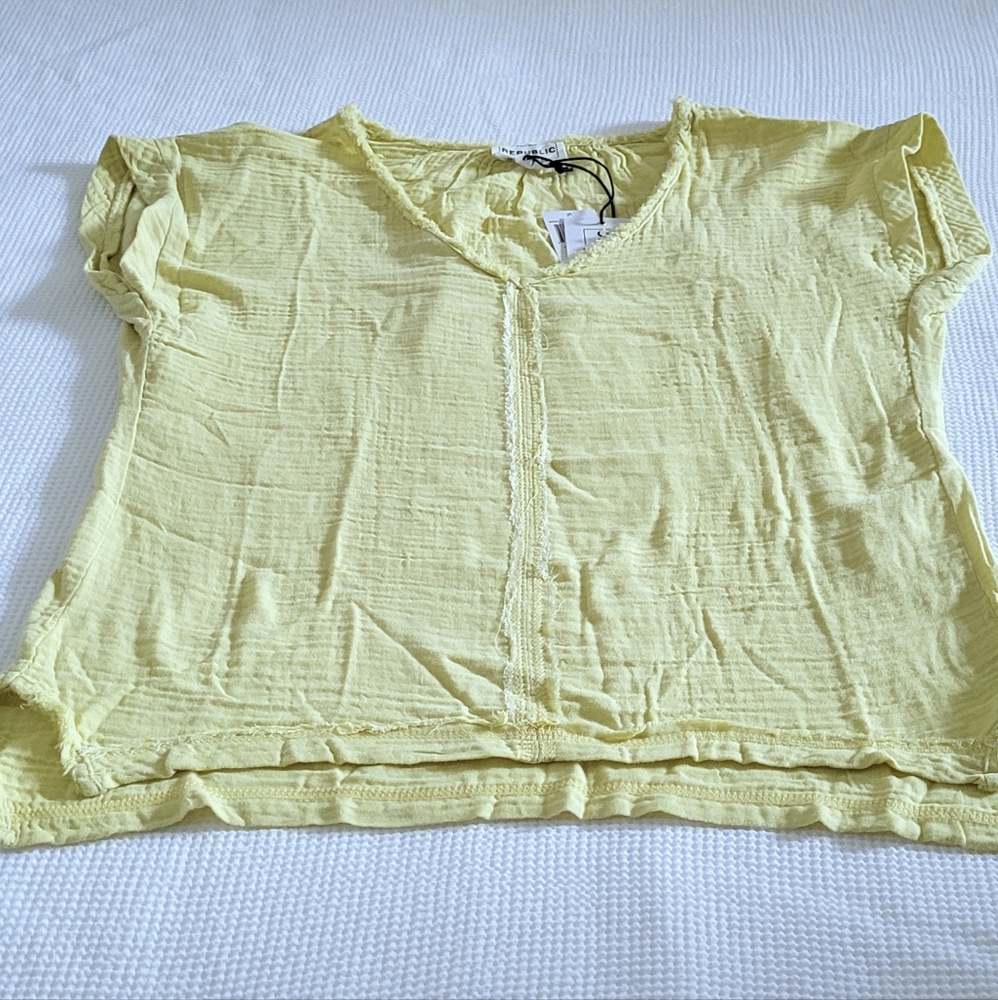 For the Republic Chartreuse V-Neck Top - NWT - Picture 11 of 13